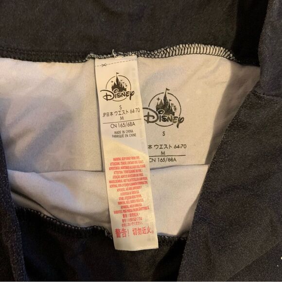 Sz Small Baby Yoda Black Leggings from Shop Disney - Picture 5 of 10